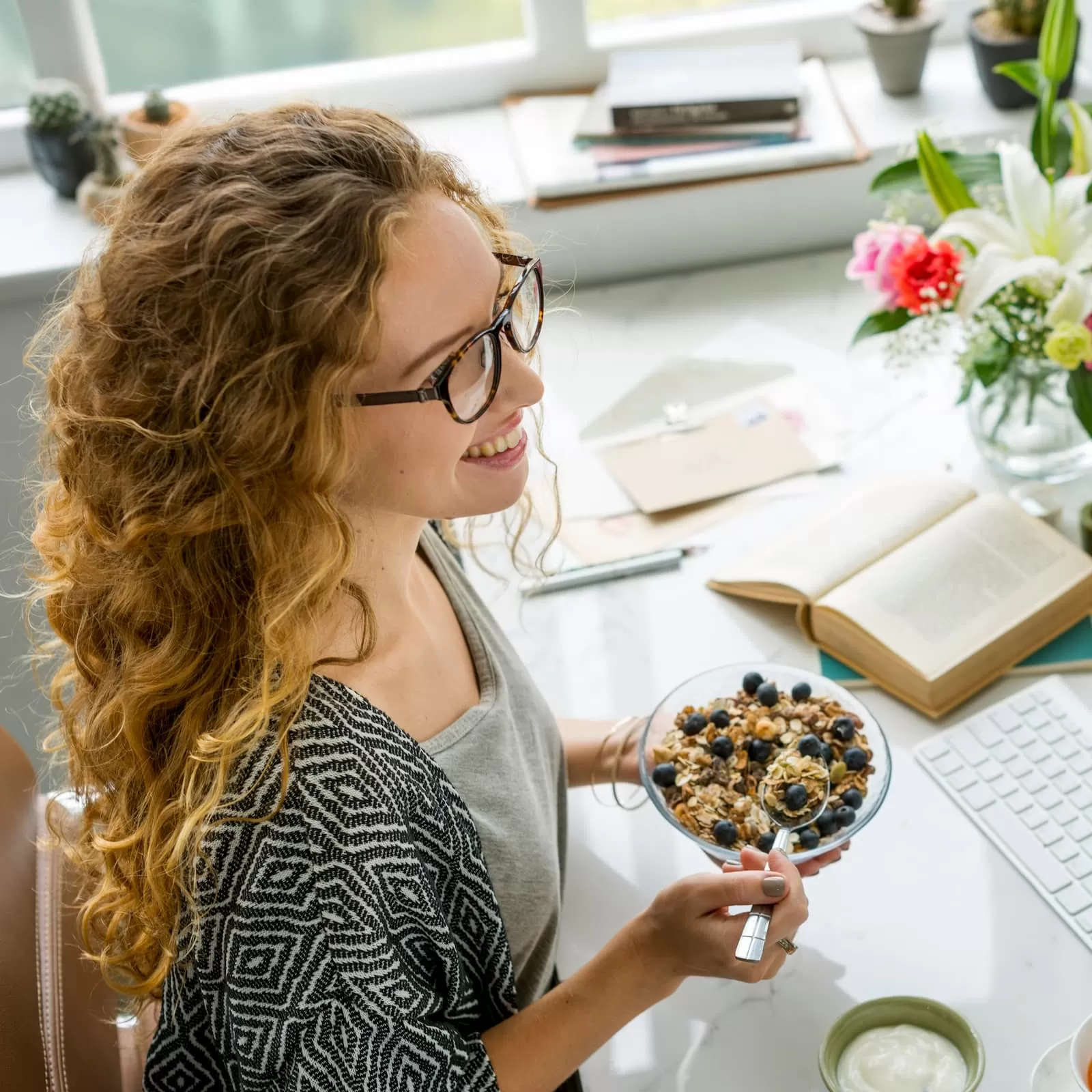 chica joven curso de nutricion online
