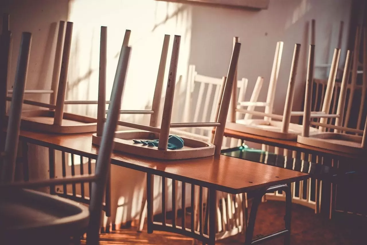 sistema educativo alternativo min