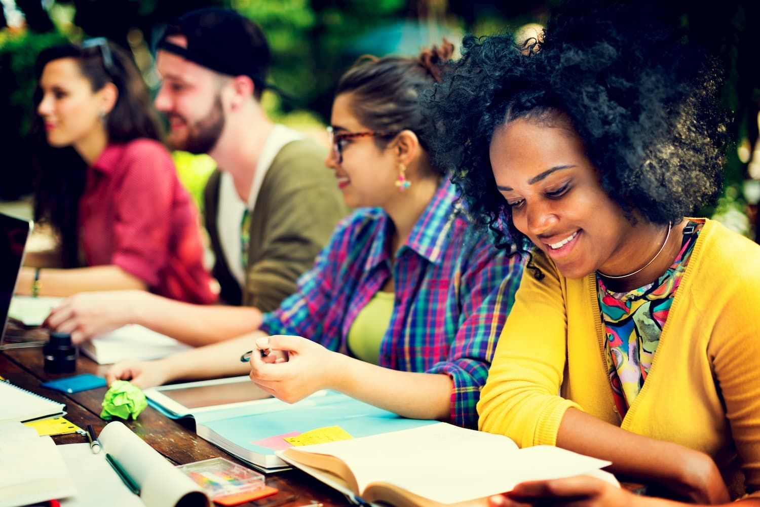 Beneficios de apuntarse a un curso de inglés durante el verano