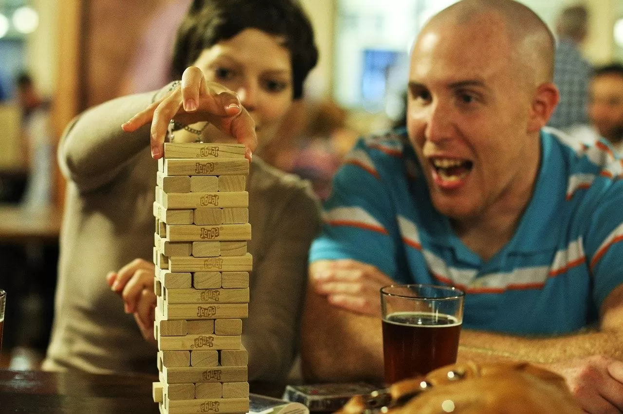 juegos educativos para adultos