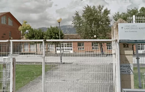 CEIP Lantziego Ikastola HLHI logo