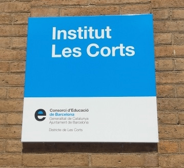 IES Les Corts logo